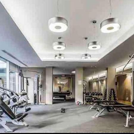 Beautiful Unit In Heart Of Downtown Toronto Apartamento Exterior foto