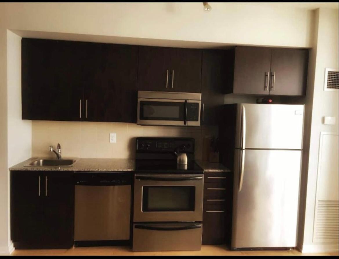 Beautiful Unit In Heart Of Downtown Toronto Apartamento Exterior foto